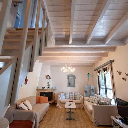 Salt&sol Villa Drosia (Central Greece)