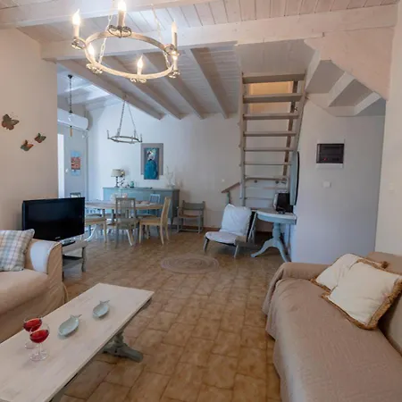 Salt&sol Villa *